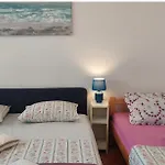 Dubrovacka Apartment Split