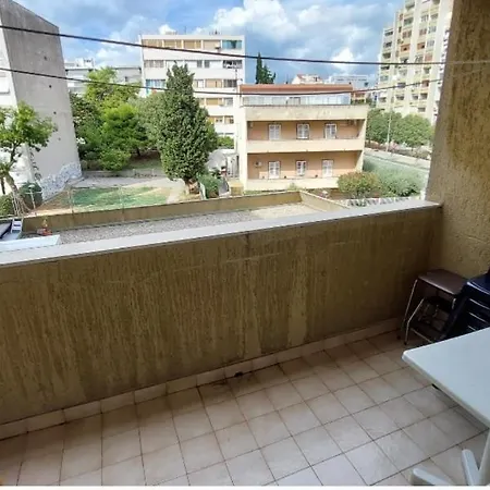 Apartment Dubrovacka *