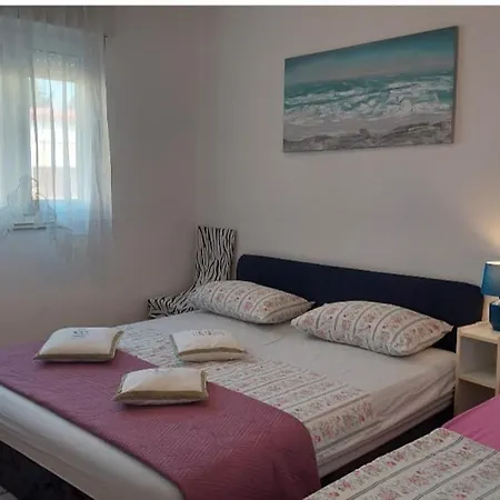 Dubrovacka Apartment Split