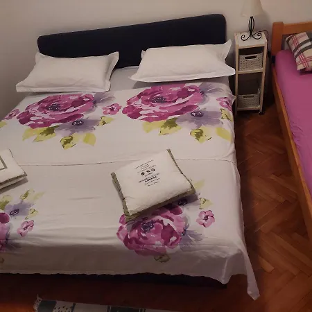 Dubrovacka Apartment Split