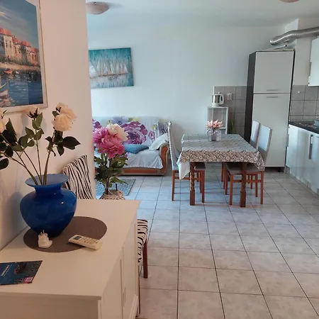 Apartment Dubrovacka Split